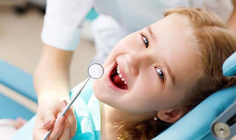 Uzmanı tek tek anlattı: Çocuklara diş fırçalama alışkanlığı nasıl kazandırılır?