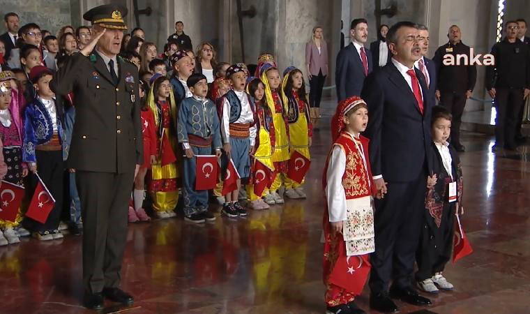 23 Nisan Ulusal Egemenlik ve Çocuk Bayramı... Bakan Yusuf Tekin, çocuklarla Anıtkabir’de!