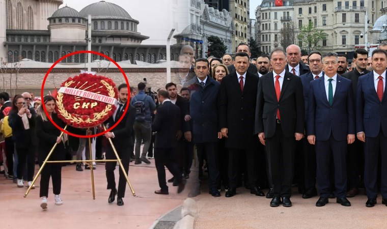 İmamoğlu'suz Taksim'de ilk 23 Nisan töreni... CHP'den bir ilk: Parti çelengi üzerinde dikkat çeken yazı