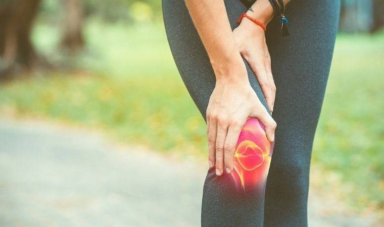 Diz ağrısı çekenler dikkat! Hastalık habercisi olabilir