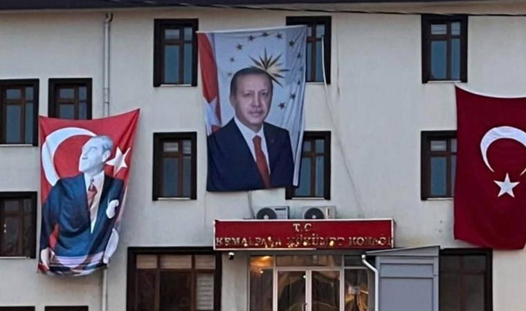 Kaymakamlıkta 'poster' ayıbı! Üstte ve ortada Erdoğan, altta Atatürk ve Türk bayrağı!