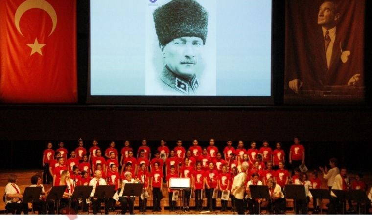 Atatürk sevdiği türküler ve şiirlerle anlatılacak