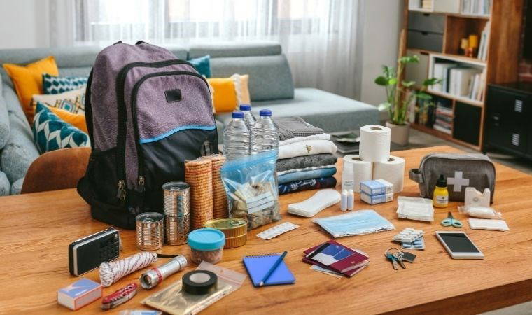 Deprem çantası nasıl hazırlanır? Deprem çantası içinde olması gerekenler nelerdir?