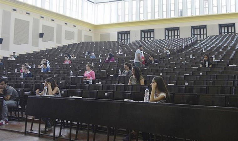 Üniversiteler tatil mi? Deprem sonrası üniversiteler tatil mi edildi?