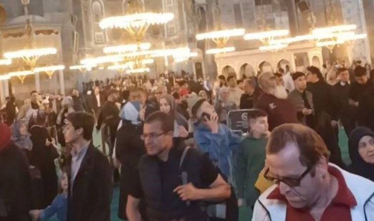 Ayasofya’da deprem paniği kamerada