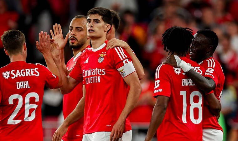 Benfica,Tirsense'yi üç golle geçerek finale yükseldi!