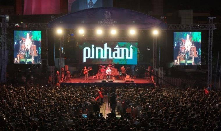 Pinhani, Aydın’da 23 Nisan coşkusuna ortak oldu