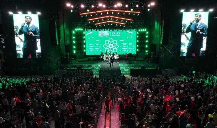 Manisa’da 23 Nisan coşkusu meydanlara sığmadı