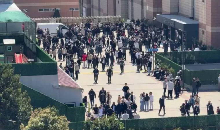 İYİ Partili Kavuncu'dan 'deprem' açıklaması: 'İnsanlar evlerinde değil tabutlarda yaşıyor'