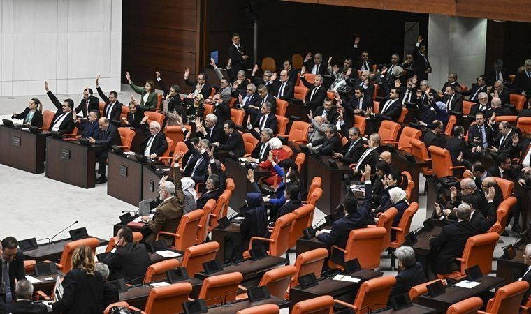 Depremle ilgili 42 yasa teklifi Cumhur İttifakı engeline takıldı