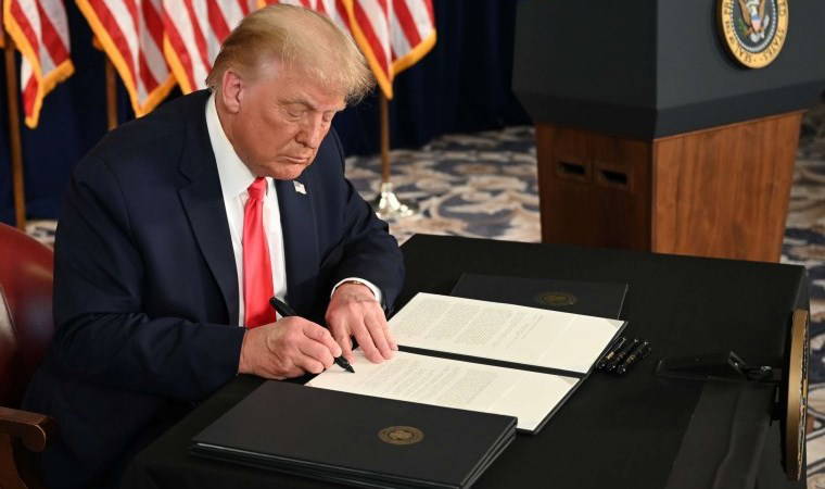 Donald Trump derin deniz madenciliği kararnamesini imzaladı: Çin’le rekabet hızlanacak!