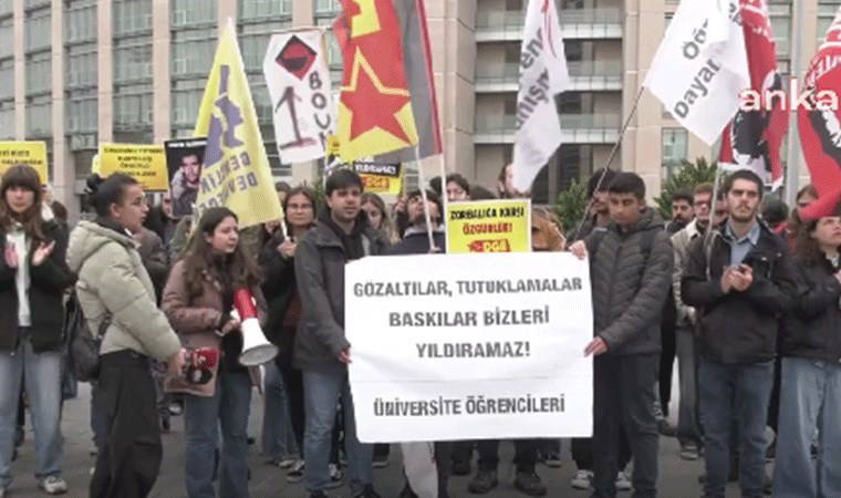 Üniversite öğrencileri İstanbul Adliyesi önünde!