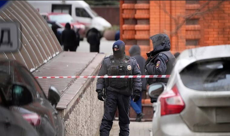 Moskova'da araç patladı, Rus general öldü!