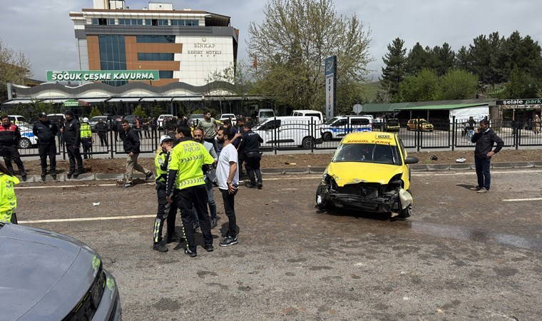 Bingöl'de zincirleme kaza: Yaralılar var!