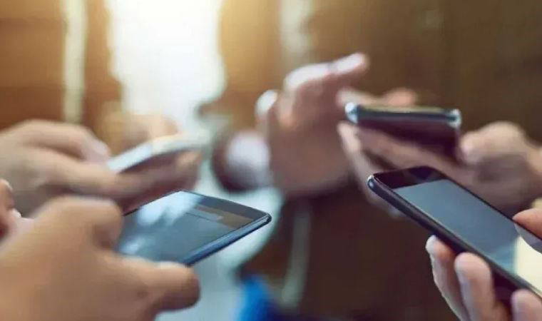 CHP'li Oğuz Kaan Salıcı, depremde çöken GSM operatörlerini Meclis gündemine taşıdı