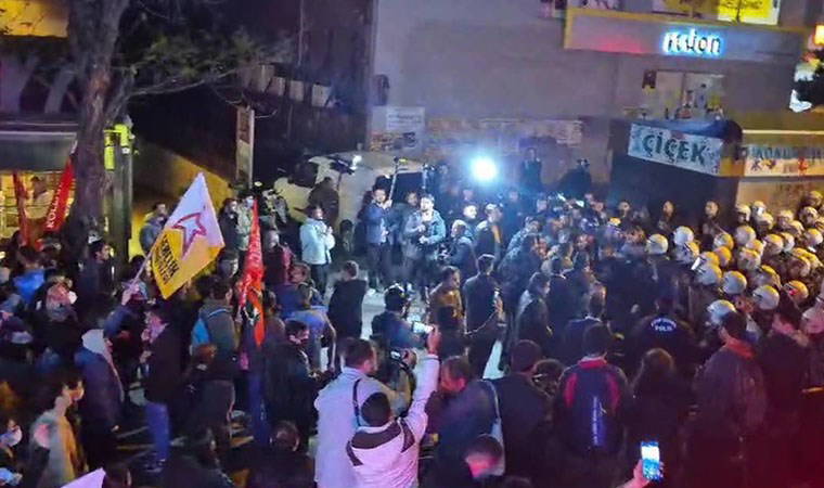 'Gençlik ayakta' yürüyüşü: Ankara'da öğrencilere polis müdahalesi... Gözaltılar var!