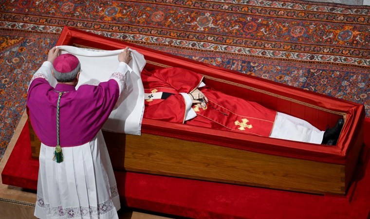 Papa’nın cenaze töreni için hazırlıklar tamamlandı
