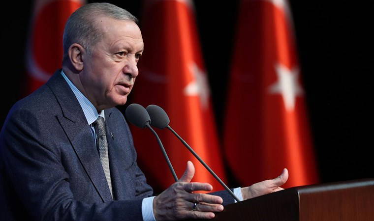 İBB'ye operasyon dalgası sürerken, o sırada Erdoğan: 'TEKNOFEST gençliği maşallah gümbür gümbür geliyor'