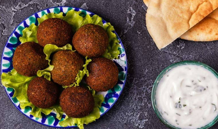 Diyet dostu fırınlanmış falafel tarifi...
