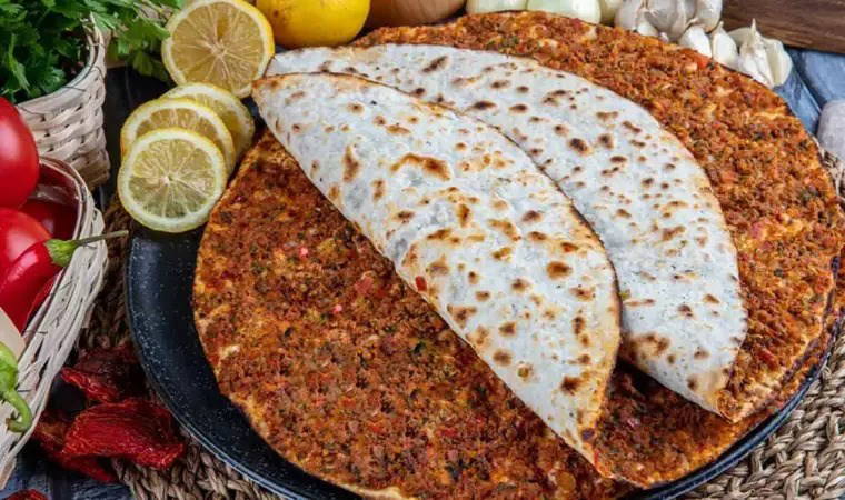 Bakanlık ifşa etti... İstanbul'da bu restorana dikkat: Lahmacunda 'kalp' tespit edildi!