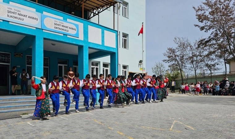 İnşaat mühendislerinden 'Van' isyanı: 'Fay hattı üzerine okul ve villa kompleksi yapıldı'
