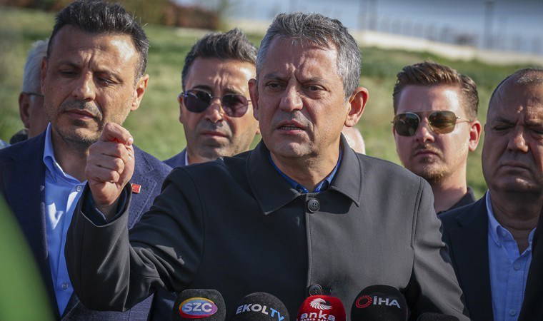 Özgür Özel, İmamoğlu'yla görüşmesi sonrası konuştu: 'Erdoğan ve yakınları rahat olsun'