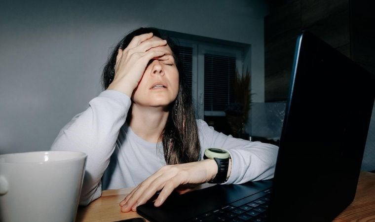 Tükenmişlik sendromu nedir, belirtileri nelerdir?