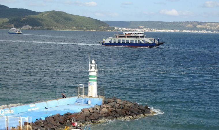 Meteoroloji uyarmıştı... Bozcaada ve Gökçeada'ya tüm feribot seferleri iptal edildi