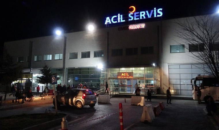 Kars'ta akrabaların kavgası kanlı bitti: Ölü ve yaralı var!