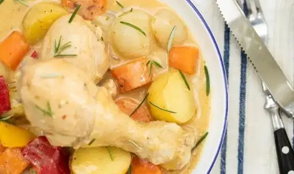Kolay ve pratik lezzet: Patatesli Tavuk Haşlama Tarifi