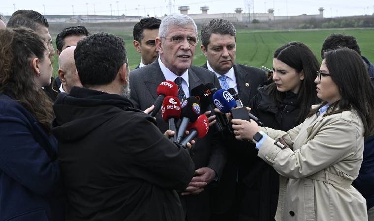 İYİ Parti lideri Müsavat Dervişoğlu'ndan Ekrem İmamoğlu'na ziyaret!