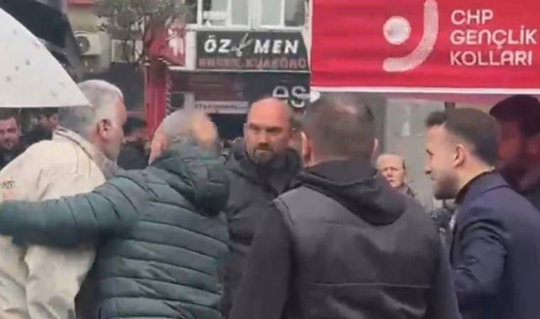 Trabzon'da CHP'nin standına bıçaklı saldırı düzenlendi: 1 kişi yaralandı!