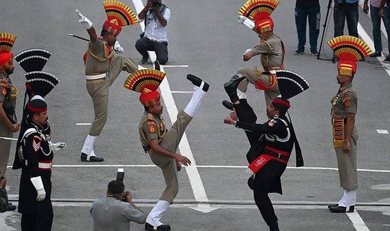 Pakistan’dan savaş alarmı: Hindistan 36 saat içinde harekete geçebilir