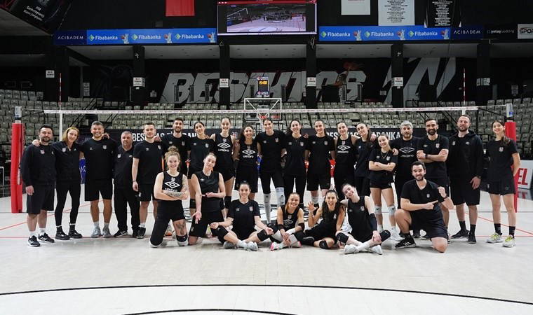Beşiktaş Voleybol Takımı'nda 16 isim ile yollar ayrıldı!
