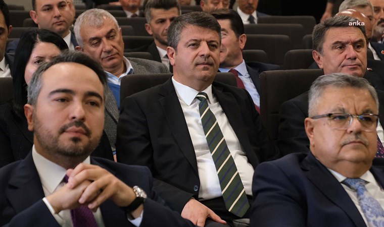 Adıyaman Belediye Başkanı Tutdere'den İLBANK Genel Kurulu'nda '17. madde' eleştirisi: 'Seçilmiş başkanlara sadece noter görevi veriliyor!'