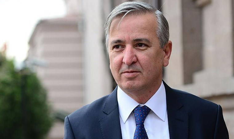 Erdoğan'ın eski metin yazarı, AKP'li Aydın Ünal'ın o ifadeleri gündem oldu: 'Yeni duruma alışacaksınız, diz çökeceksiniz'