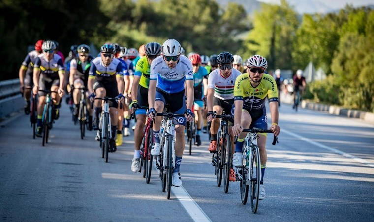 AKRA Gran Fondo’da pedallar dostluk için dönecek