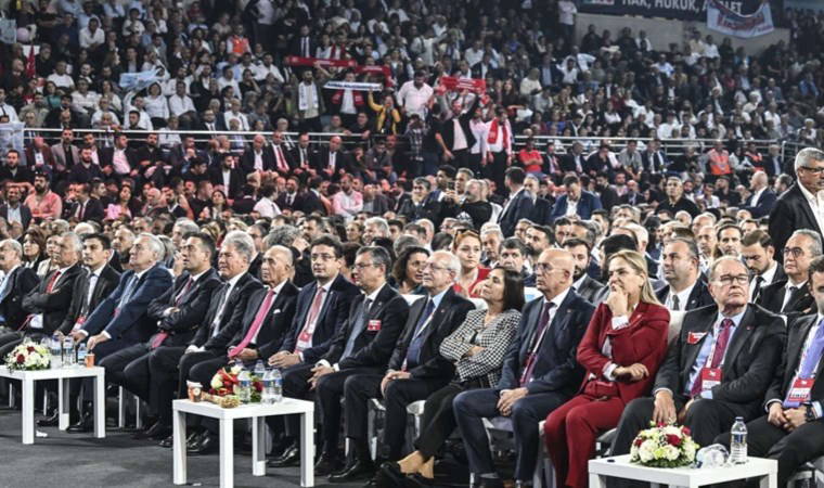 CHP’deki olağanüstü kurultayda Ümit Uysal da aday olduğunu duyurdu