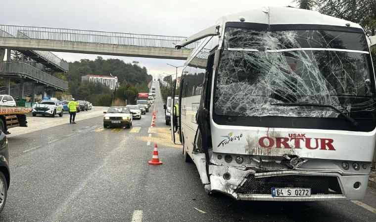 Feci kaza... İki işçi servis aracı çarpıştı: Çok sayıda yaralı var!
