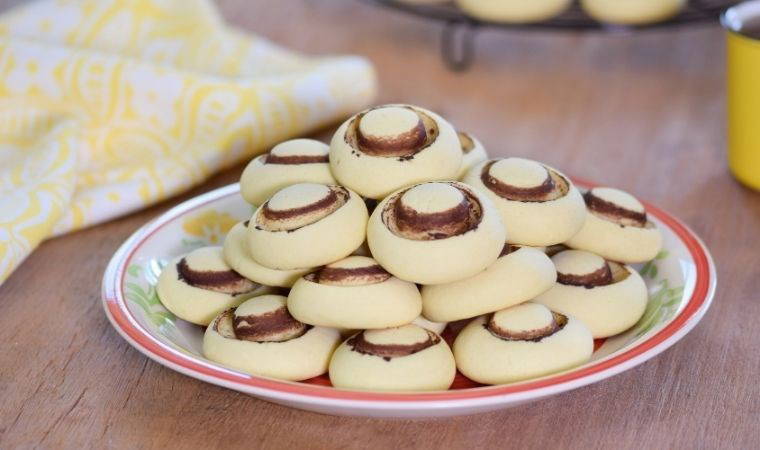 Aniden gelen misafire 20 dakikada hazırlayabileceğiniz şık atıştırmalık: Mantar kurabiye tarifi