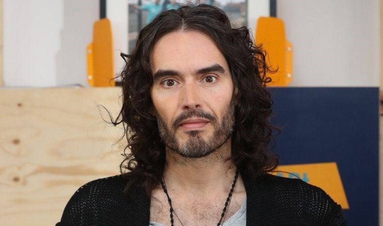Ünlü komedyen Russell Brand'e cinsel saldırı suçlaması: Hakim karşısına çıkacak!