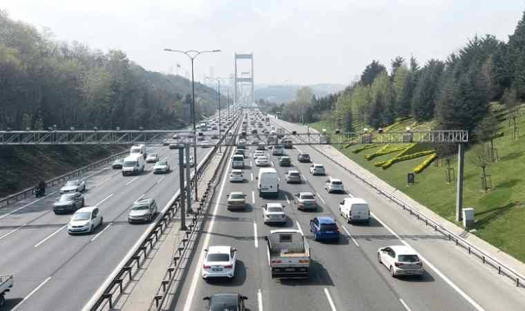 Tatilciler dönüyor: İstanbul'da araç yoğunluğu başladı!