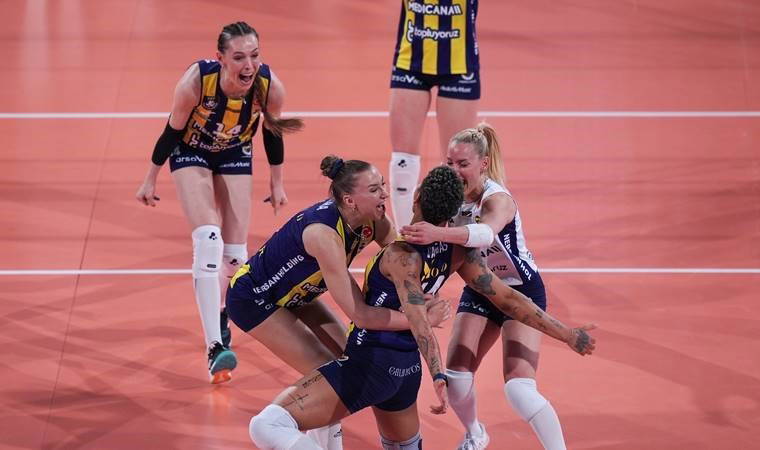 Finalde set vermedi: Kupa Voley'de şampiyon Fenerbahçe Medicana!