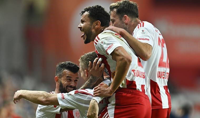 İç saha serisi sürdü: Antalyaspor, Samsunspor'u da eli boş gönderdi!