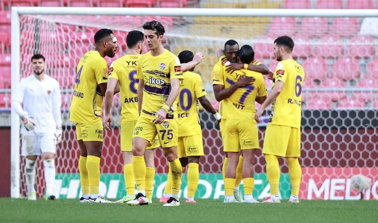 Eyüpspor, Hatayspor deplasmanında Mame Thiam ile güldü!