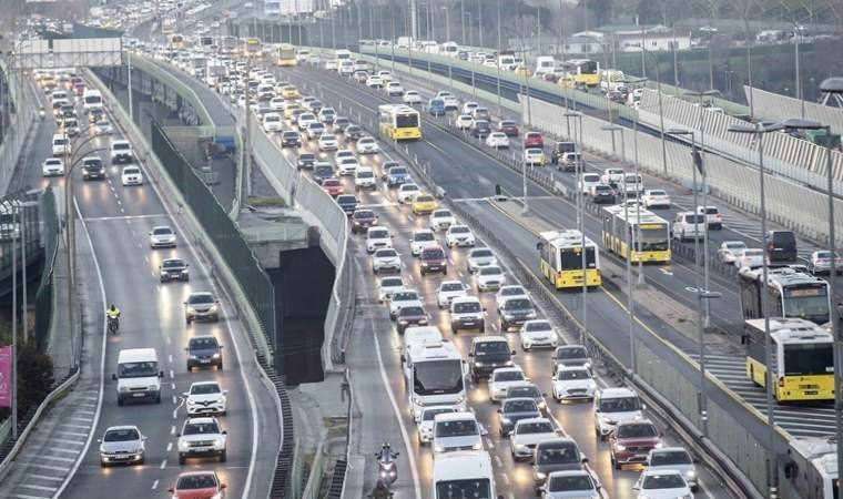 9 günlük tatil sona erdi: İstanbul'da trafik yoğunluğu yüzde 78 oldu