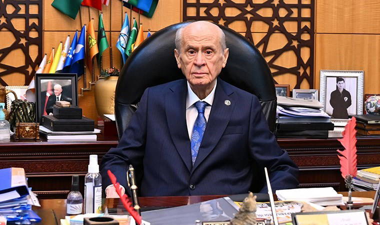 Devlet Bahçeli de 'yapay zeka fotoğraf' akımına katıldı! Özel Kalem Yardımcısı paylaştı: 'Akım var dediler geldik...'