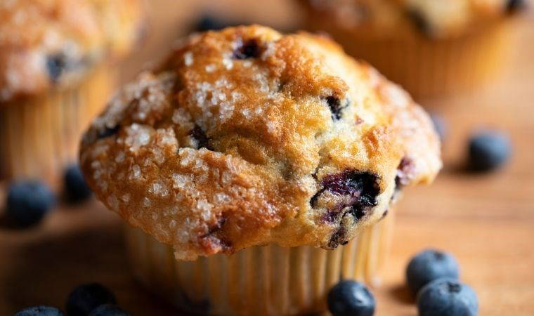 Şişkinlik yapmayan enfes atıştırmalık: Glütensiz yaban mersinli muffin tarifi