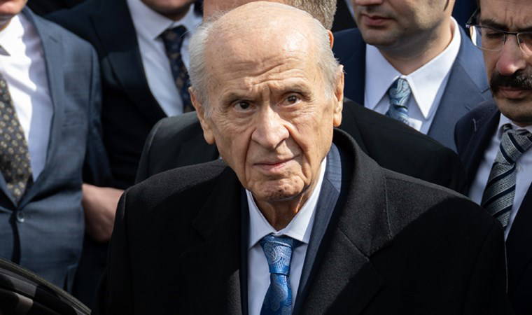 Devlet Bahçeli, Özgür Özel'in 'cunta' ifadesine ateş püskürdü: 'Darbe meraklısı bir zavallının hezeyanı!'