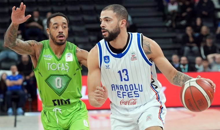 Anadolu Efes kendi evinde çok farklı!
